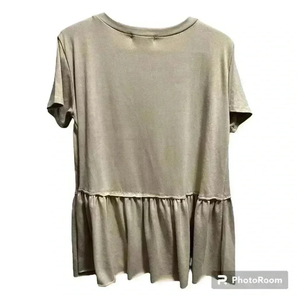 Entro oversized T-shirt  Peblum Top in tan Size Medium Women’s - Picture 2 of 5